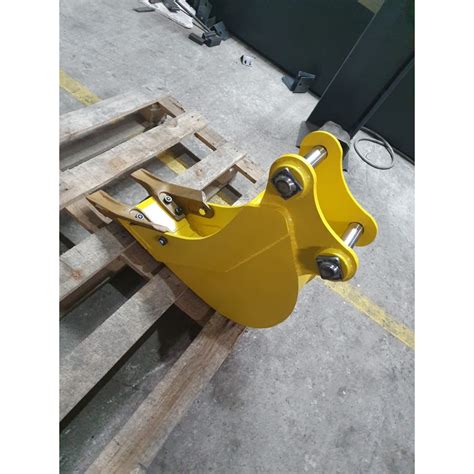 Cupa excavat ingusta / sapat 200 mm / 20 cm 